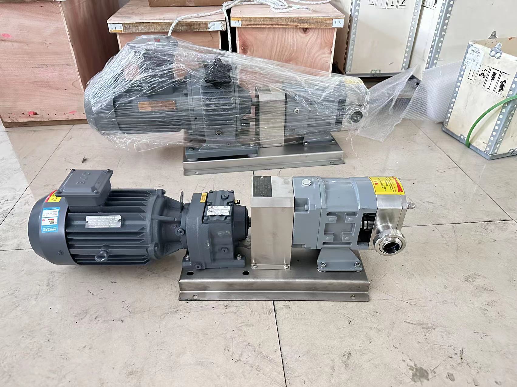 Lobe pump product of real object